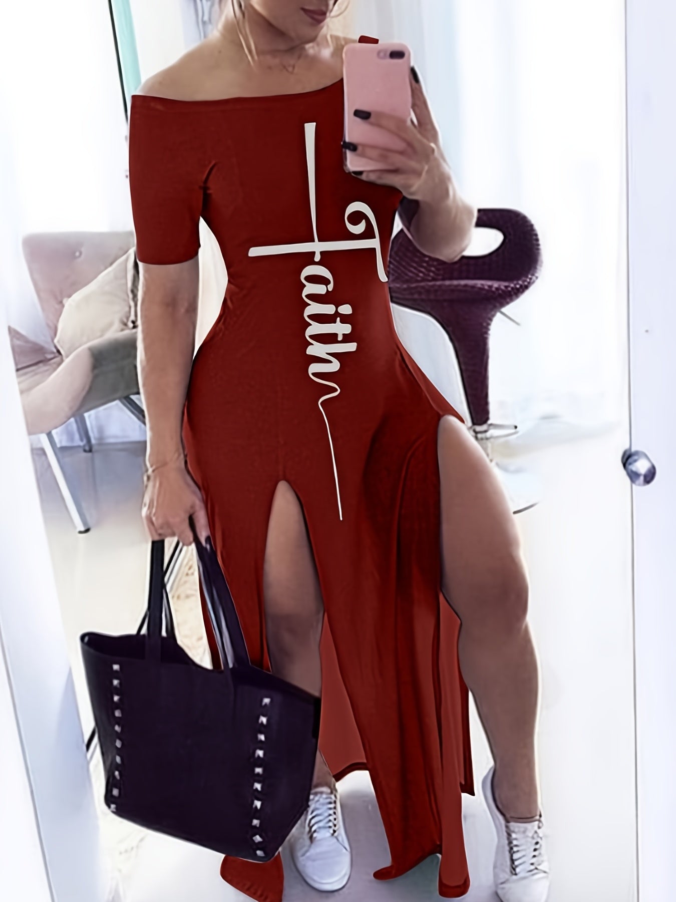 Beautifully Crafted Dress in a Classic Style