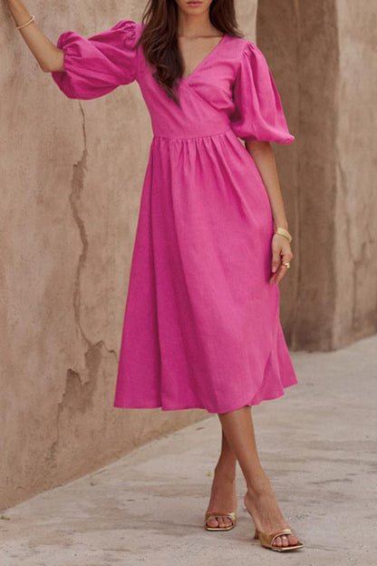 Classic Vintage Dress with a Flattering Fit