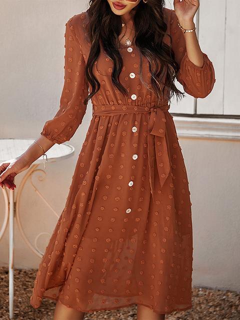 Gracefully Styled Dress for Any Occasion