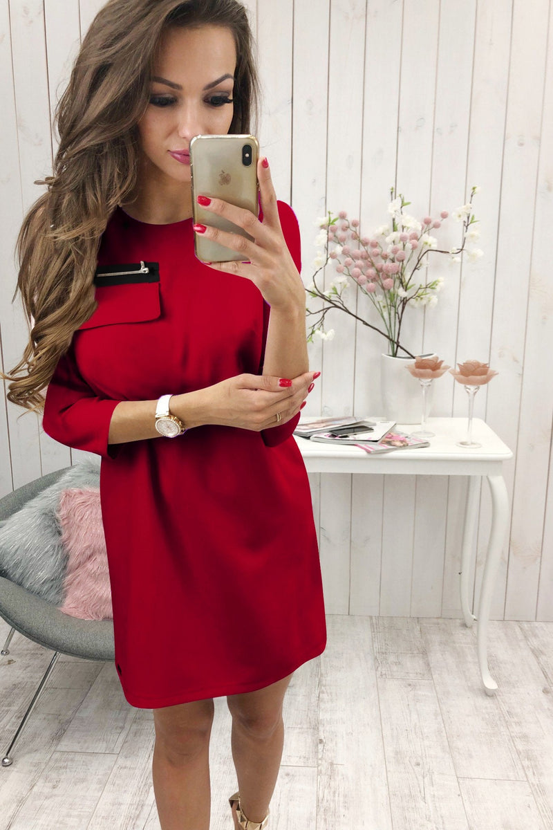 Gracefully Styled Dress for Any Occasion