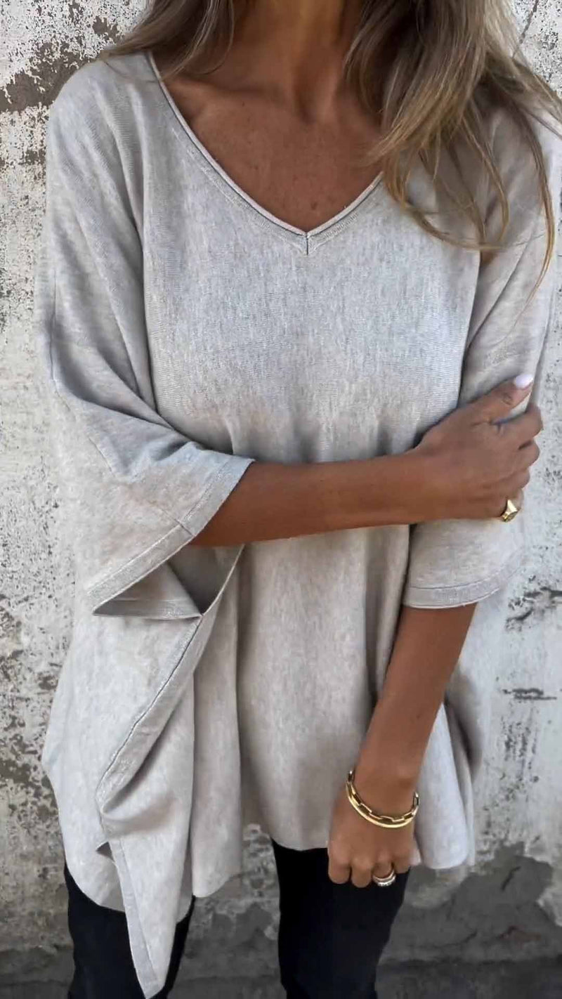 Effortlessly Elegant Top with a Timeless Design
