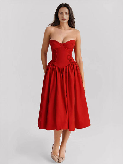 Well Tailored Dress with a Graceful Silhouette