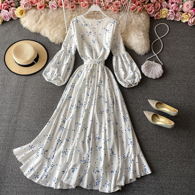 Beautifully Crafted Dress in a Classic Style