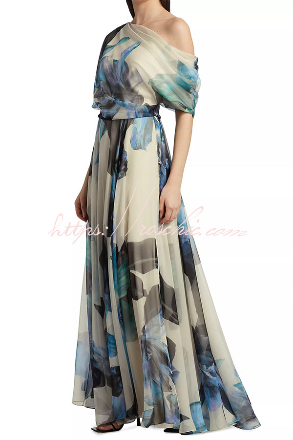 Classic Vintage & Enduringly Stylish Dress