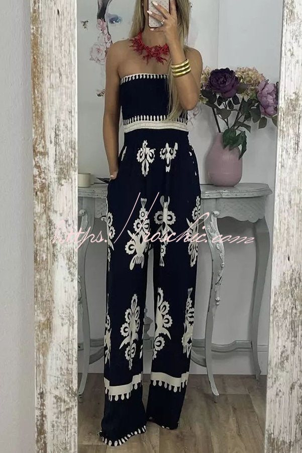 Gracefully Styled Garment for Any Occasion