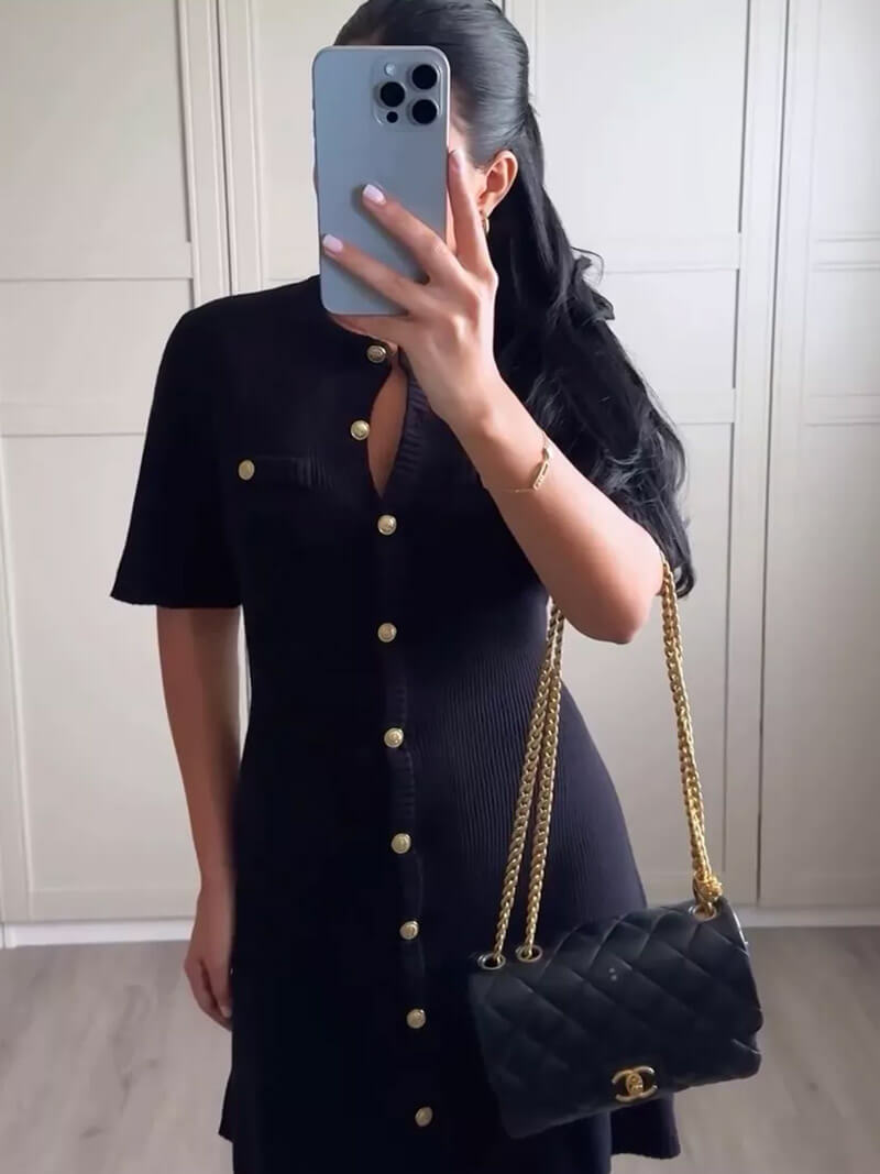 Classic Vintage Dress with a Flattering Fit