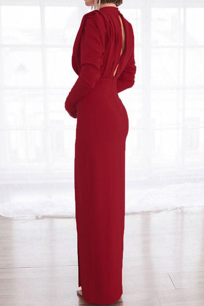 Beautifully Finished Dress in a Timeless Design