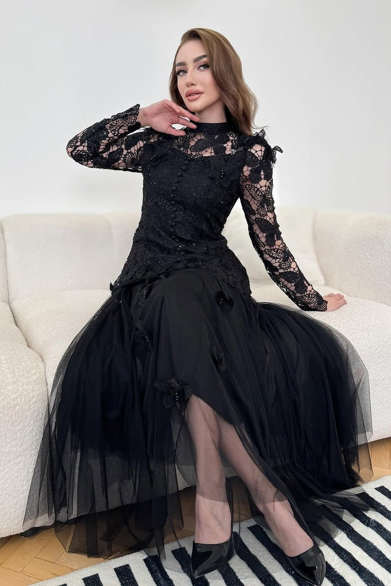 Classic Vintage & Enduringly Stylish Dress
