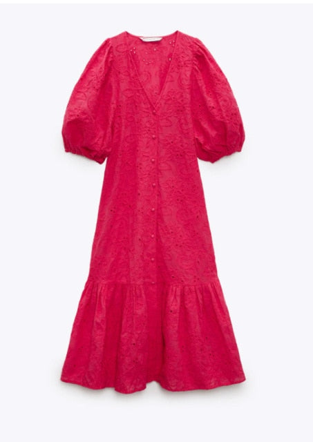 Beautifully Crafted Dress in a Classic Style