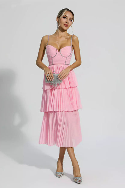 Gracefully Styled Dress for Any Occasion