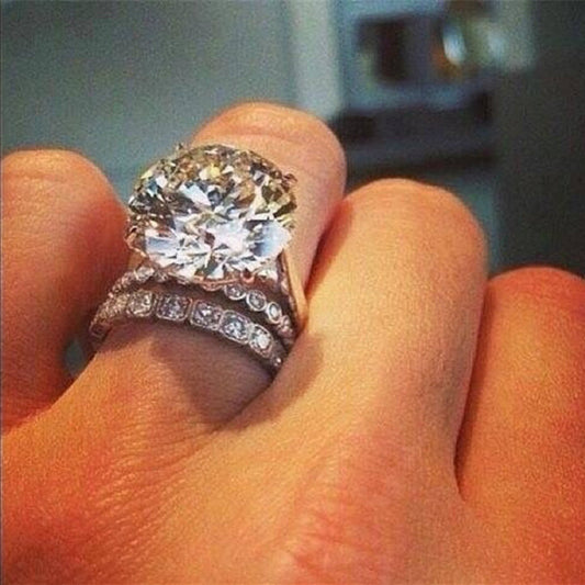 Classic Set with Timeless Appeal