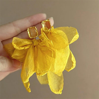 Beautiful Silver Earring with Unique Style
