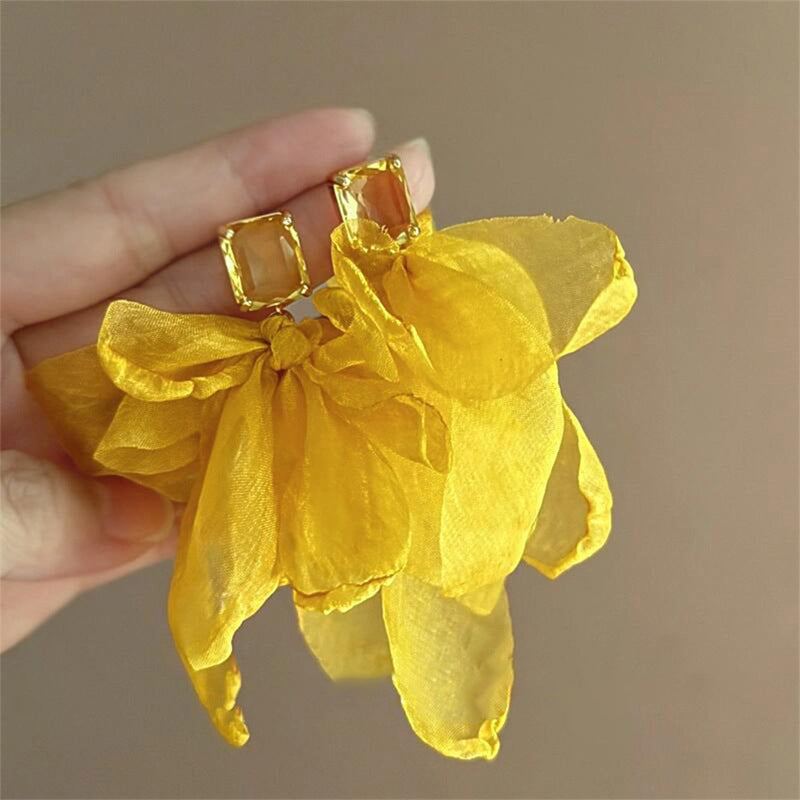 Beautiful Silver Earring with Unique Style