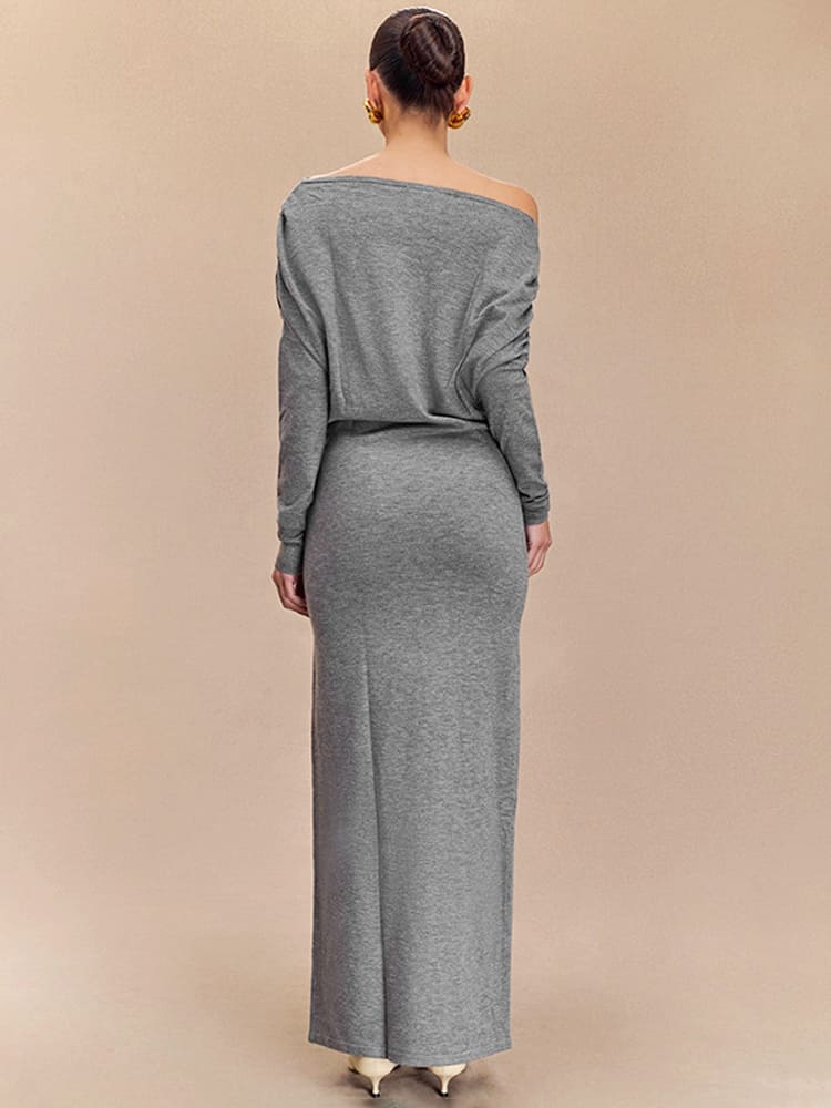 Well Tailored Dress with a Graceful Silhouette