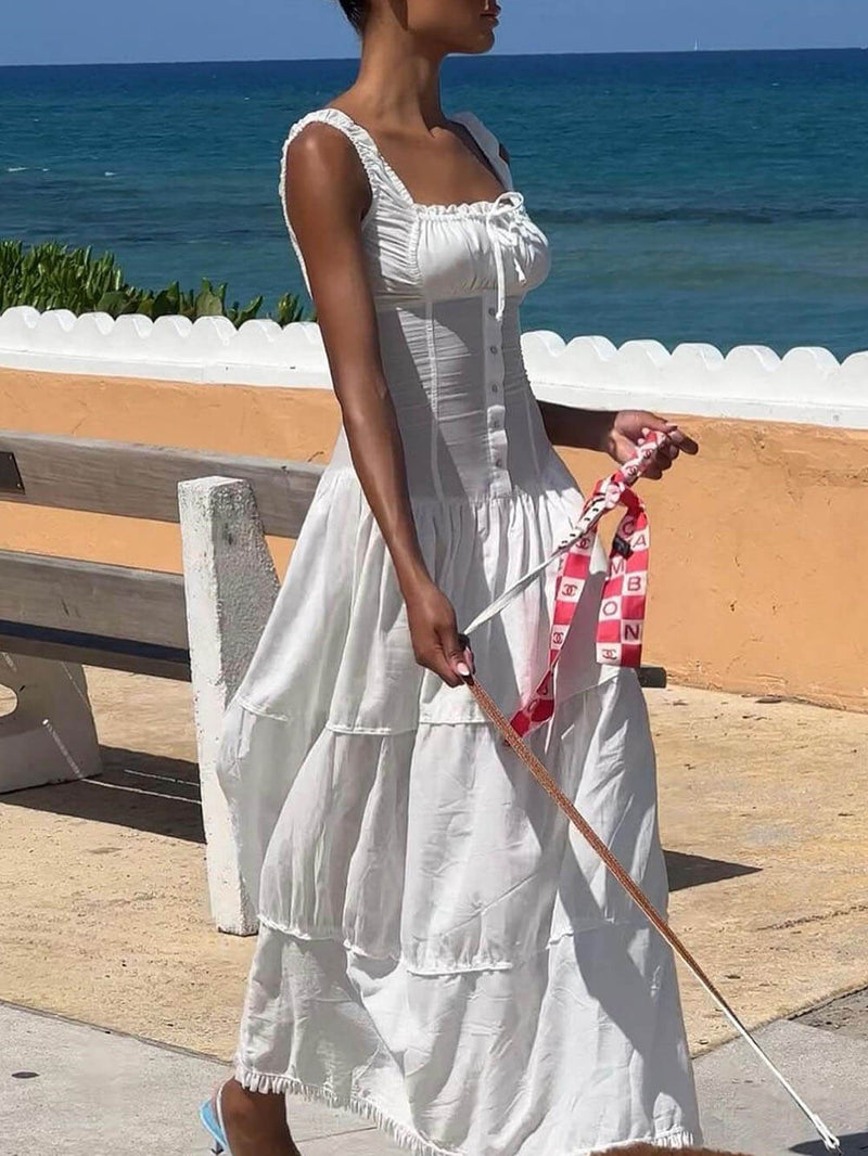 Well Tailored Dress with a Graceful Silhouette