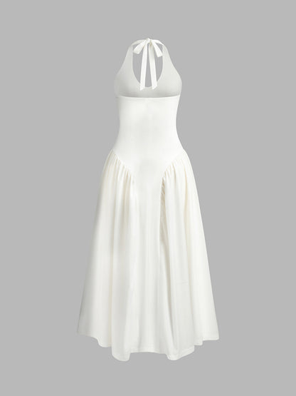 Beautifully Finished Dress in a Timeless Design
