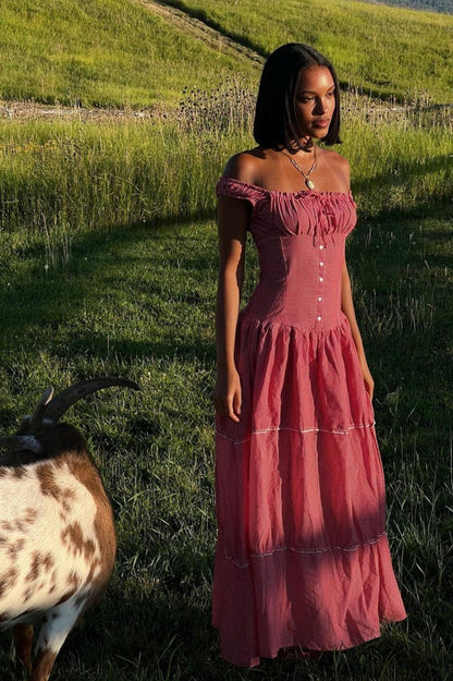 Beautifully Crafted Dress in a Classic Style