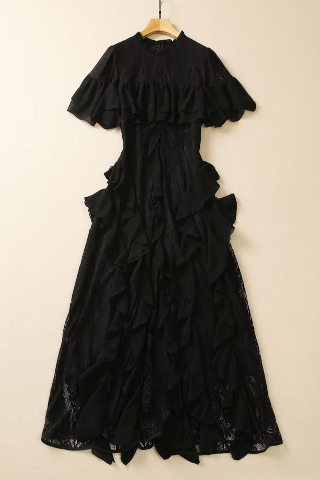 Gracefully Styled Dress for Any Occasion