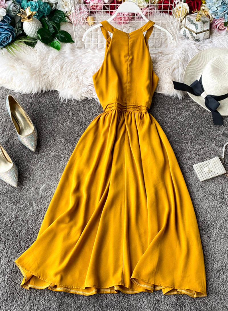 Effortlessly Elegant Dress with a Timeless Design
