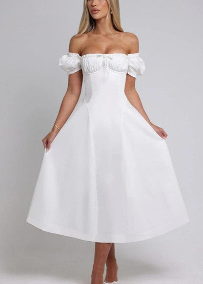 Classic Vintage Dress with a Flattering Fit