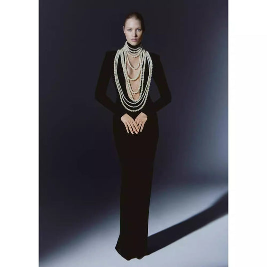 Beautifully Crafted Dress in a Classic Style