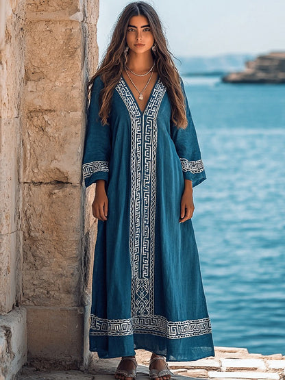 Beautifully Finished Dress in a Timeless Design
