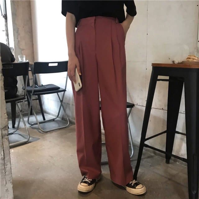 Gracefully Styled Trousers for Any Occasion