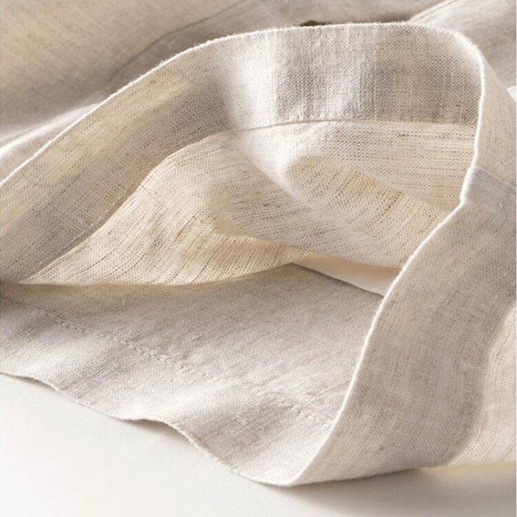 Effortlessly Elegant Pants with a Timeless Design