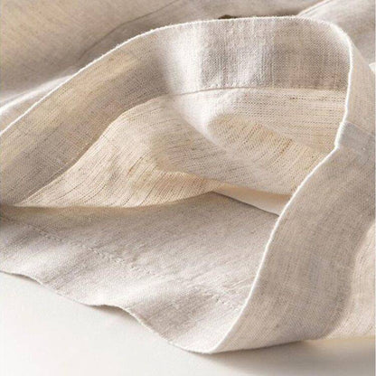 Effortlessly Elegant Pants with a Timeless Design