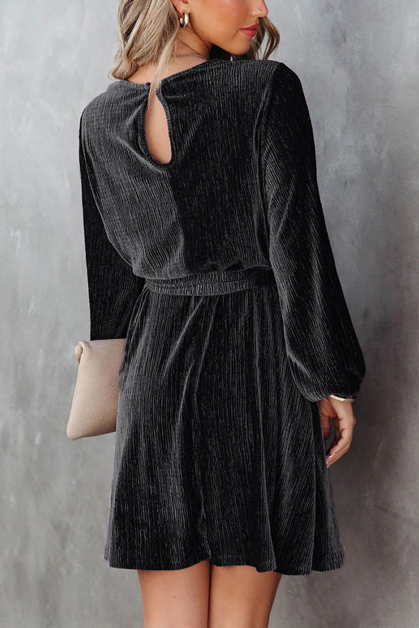 Polished Dress with an Effortless Classic Look