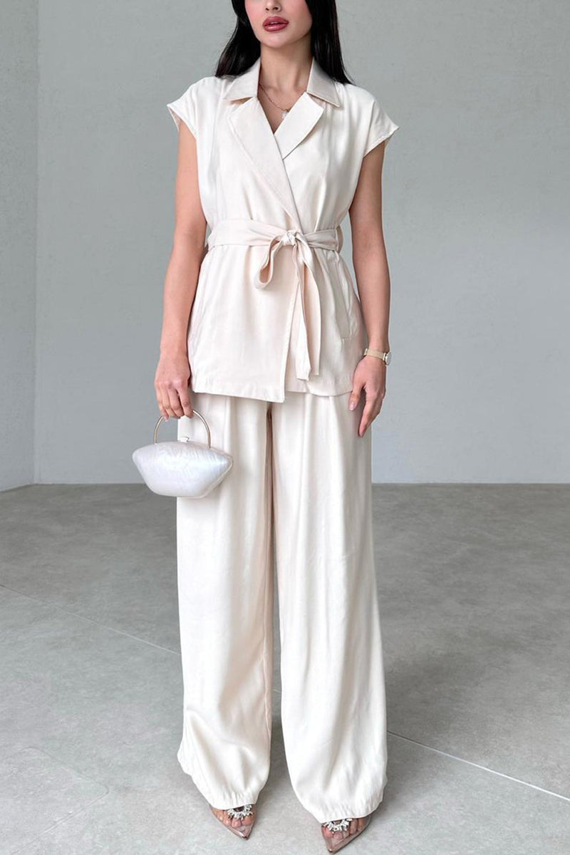 Classic Vintage Pants with a Flattering Fit