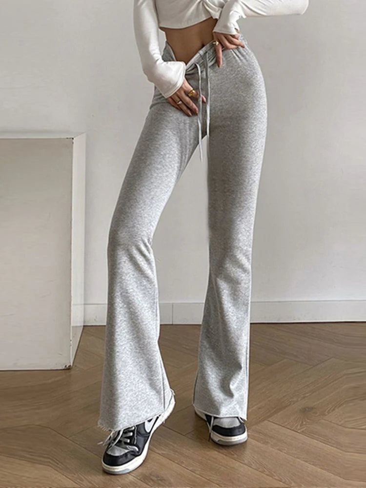 Classic Vintage Pants with a Flattering Fit