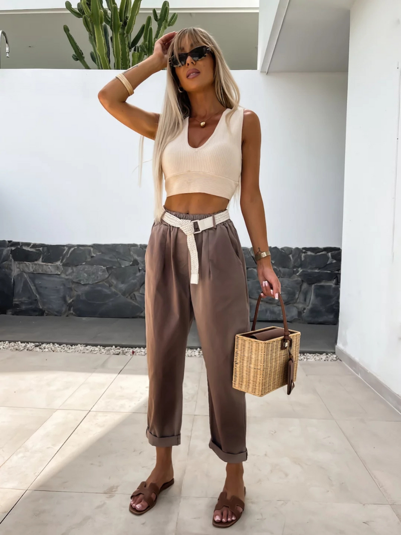 Elegantly Styled Pants for Everyday Wear