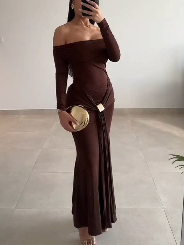 Sophisticated Dress with a Clean Classic Look