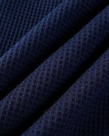 Effortlessly Elegant Pants with a Timeless Design