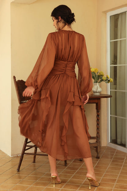 Beautifully Crafted Dress in a Classic Style