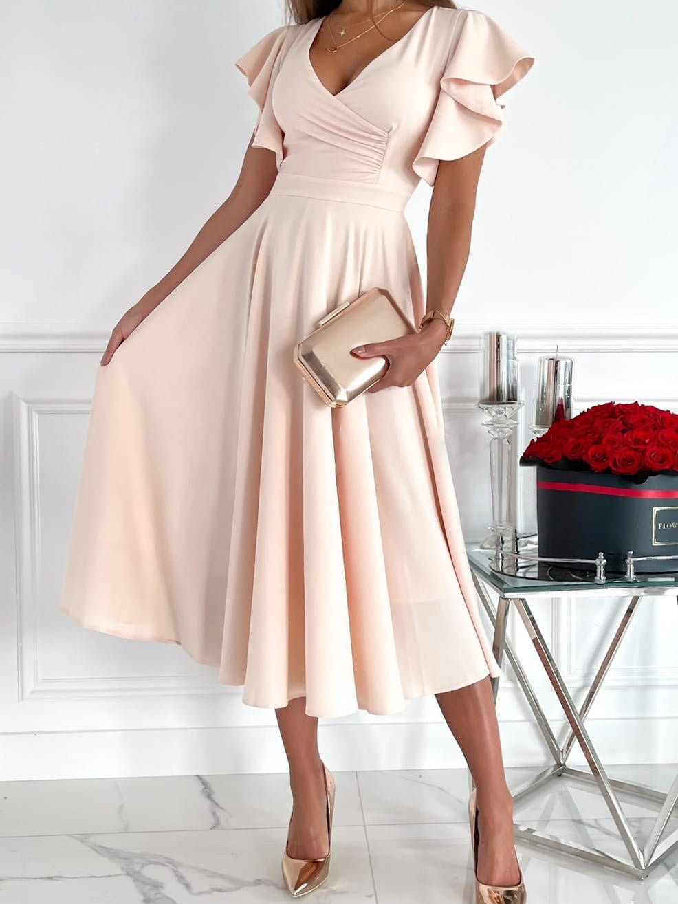 Beautifully Crafted Dress in a Classic Style