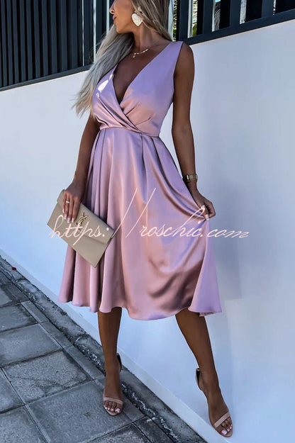 Classic Vintage & Enduringly Stylish Dress