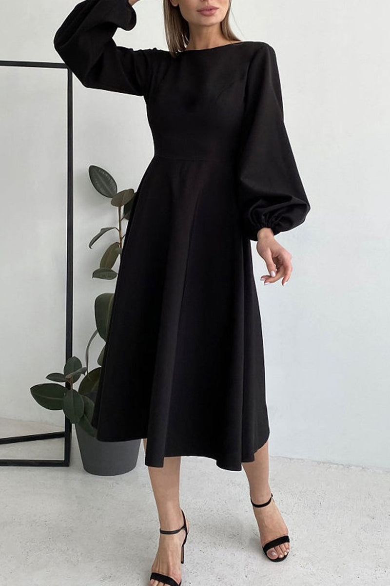 Classic Vintage Dress with a Flattering Fit