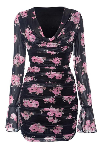 Classic Vintage Dress with a Flattering Fit