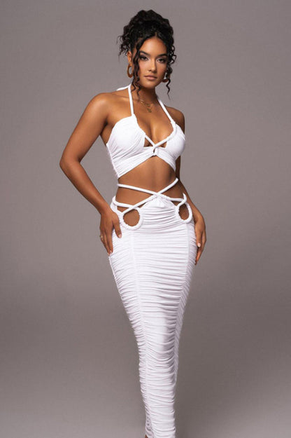 Effortlessly Elegant Dress with a Timeless Design