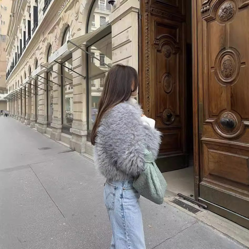 Classic Vintage & Enduringly Stylish Coat