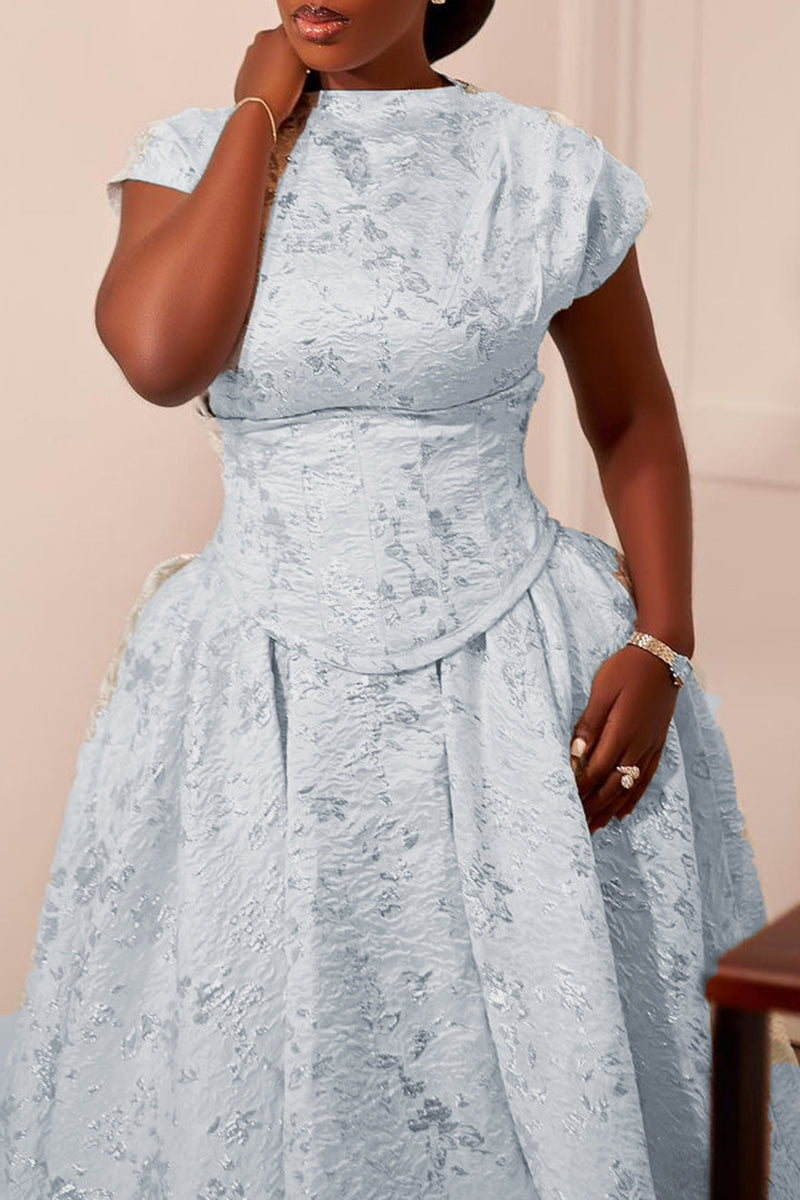 Gracefully Styled Dress for Any Occasion