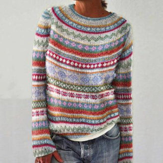 Well Tailored Sweater with a Graceful Silhouette