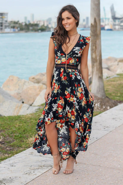 Beautifully Finished Dress in a Timeless Design