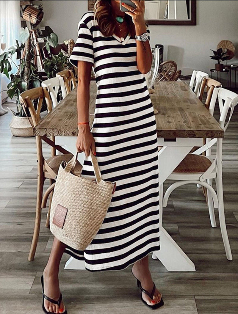 Sophisticated Dress with a Clean Classic Look