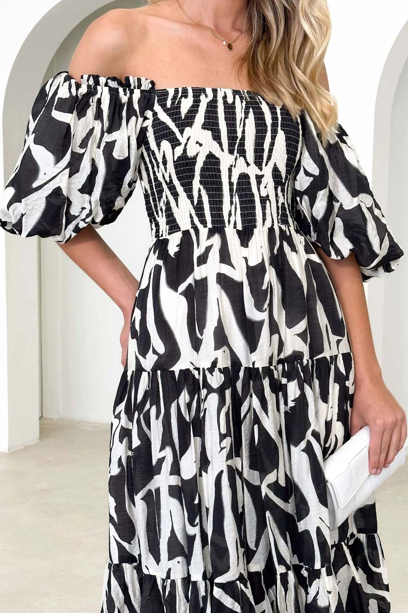 Beautifully Crafted Dress in a Classic Style