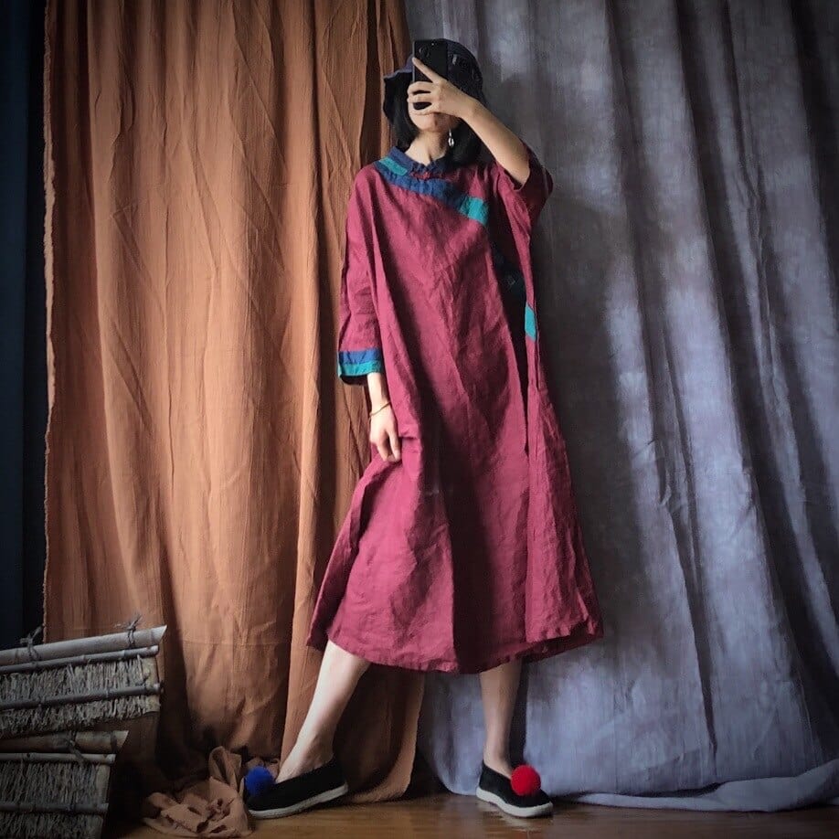 Beautifully Finished Dress in a Timeless Design