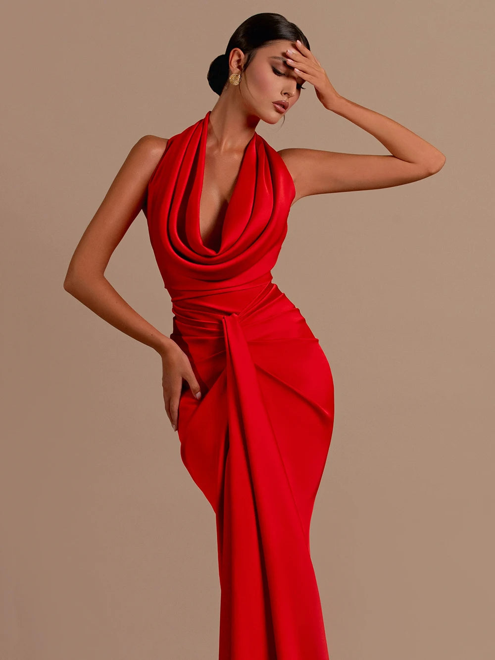Beautifully Crafted Dress in a Classic Style