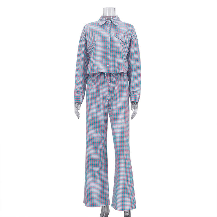 Elegantly Styled Trousers for Everyday Wear